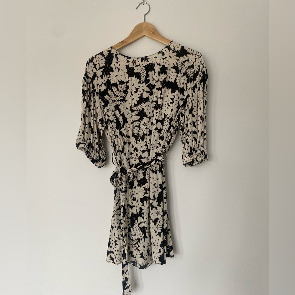 Zara Black and Cream Floral Mini Dress